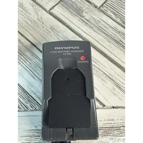 Vtg Olympus Stylus 500 All Weather 5MP Digital Camera w/Battery & Charger Tested - Picture 8 of 9